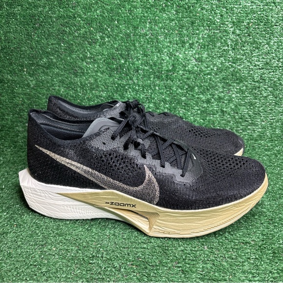 Nike ZoomX VaporFly Next% 3 Black Metallic Gold Grain Men's Size 13 - NEW